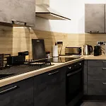 Manhattan Loft - Centre - 5 Mn A Pied Gare - Parking Prive - Patio 아파트 트루아